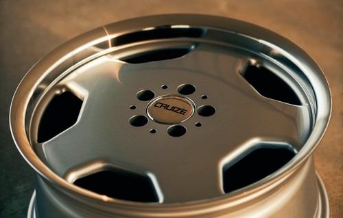 Alloy wheels slot for - 18",